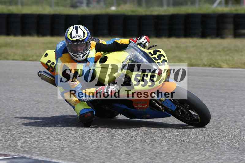 /14 25.04.2024 TZ Motorsport Training ADR/Gruppe rot/555